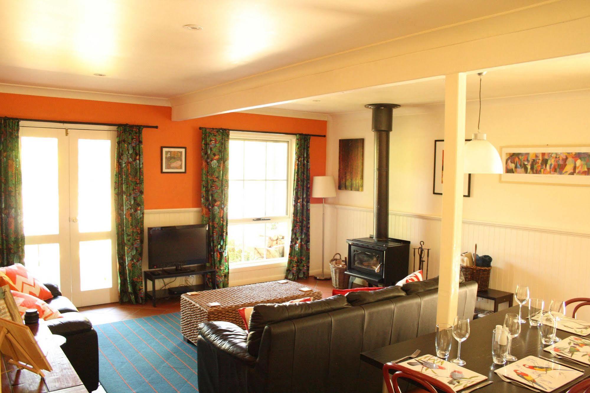 Merrimeet Cottages Bright Ngoại thất bức ảnh